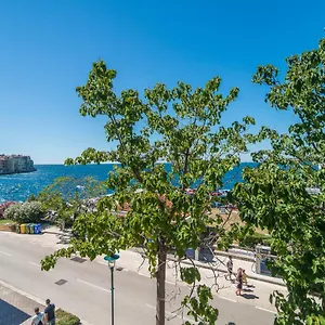 https://studio-marley.in-istria.net
