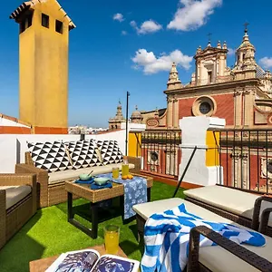 https://alohamundi-salvador-balcones-semana-santa.es-andalucia.com